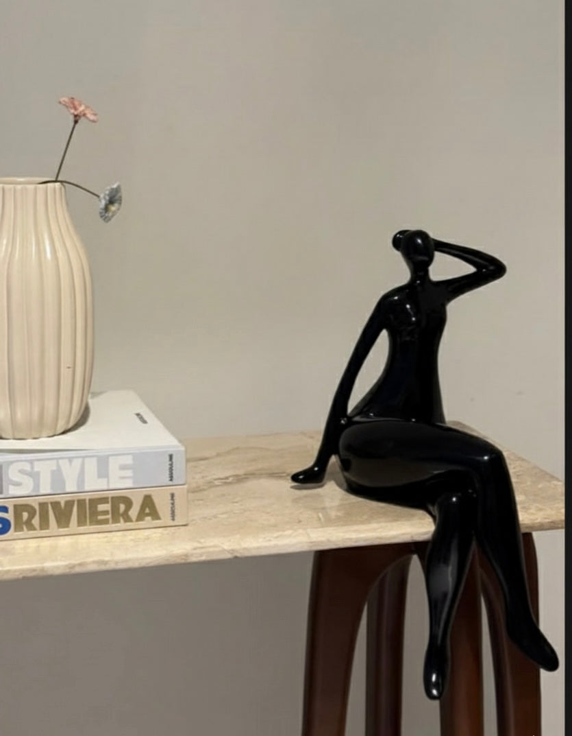 Lawahez - The Cover Girl